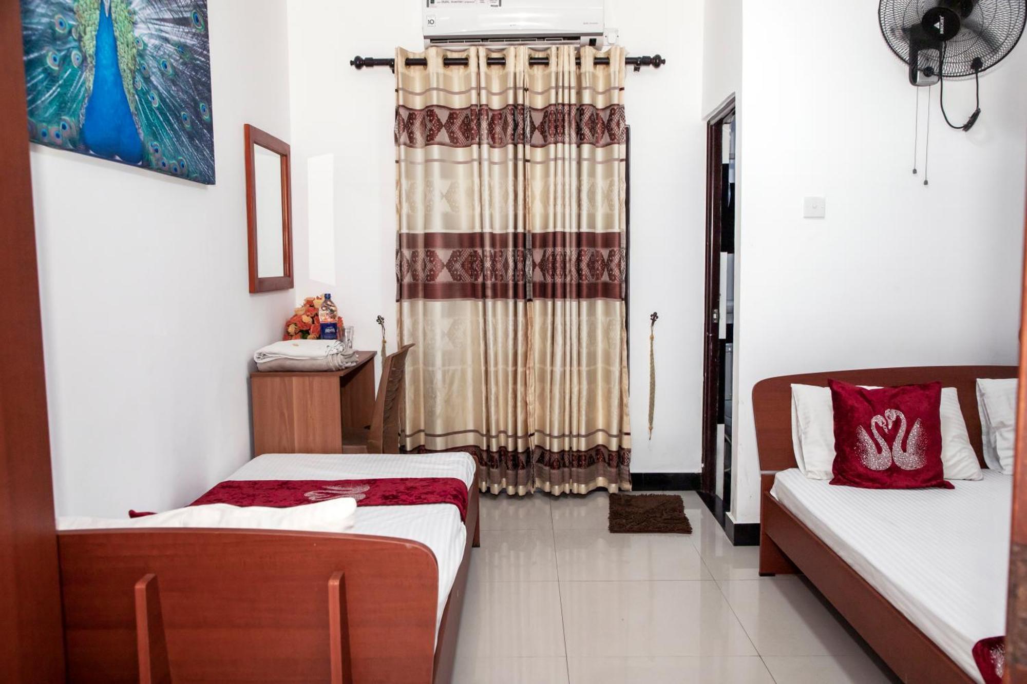 Golden Star Guest House Jaffna Buitenkant foto