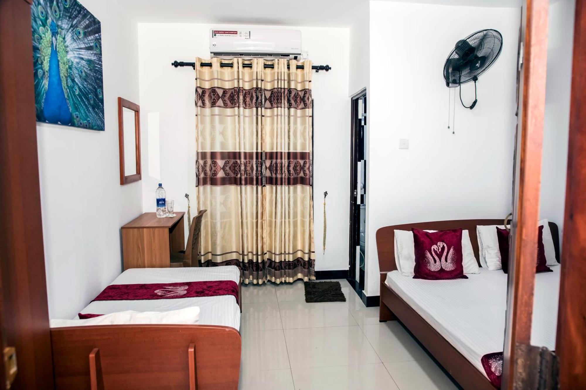 Golden Star Guest House Jaffna Buitenkant foto
