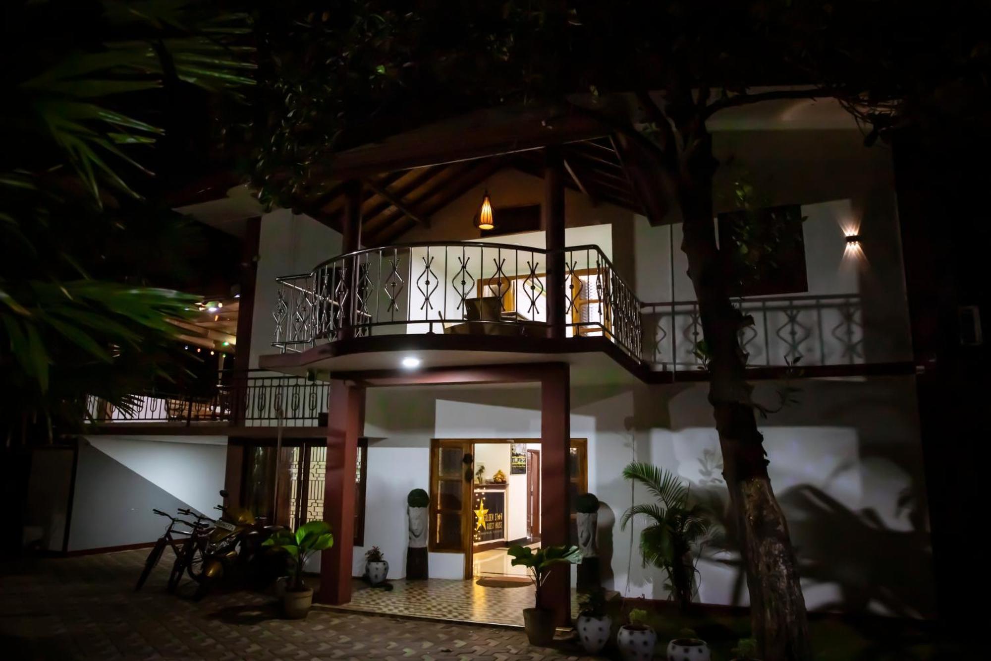 Golden Star Guest House Jaffna Buitenkant foto