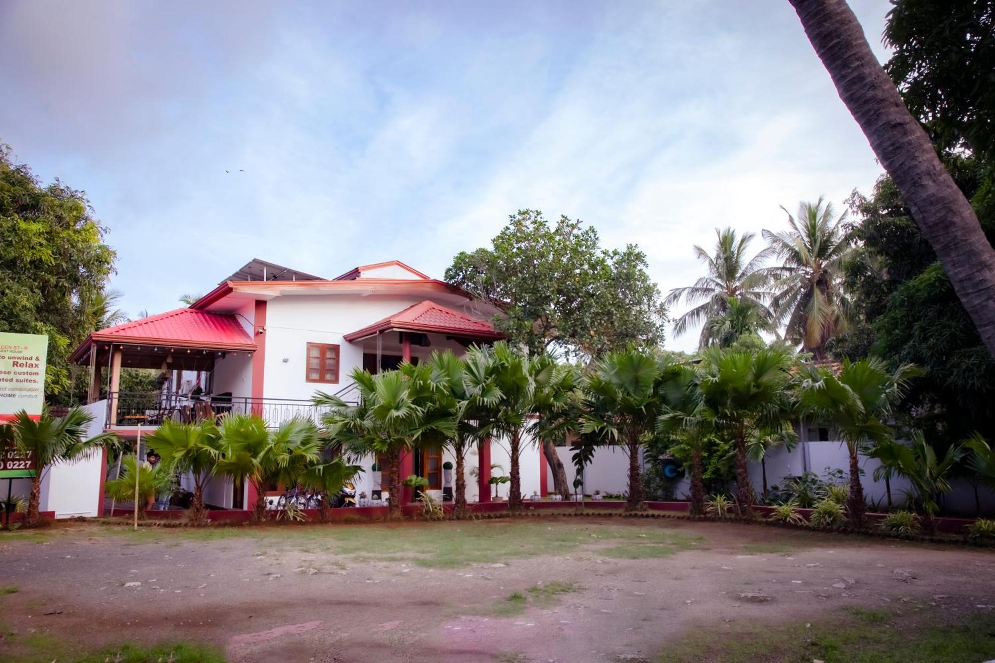 Golden Star Guest House Jaffna Buitenkant foto